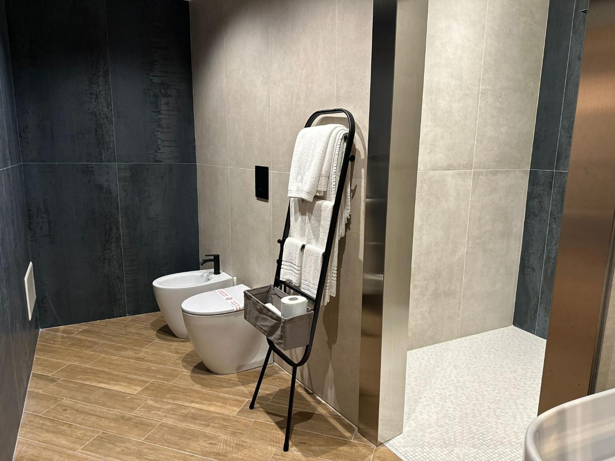 Maison Toledo Suites نابولي المظهر الخارجي الصورة