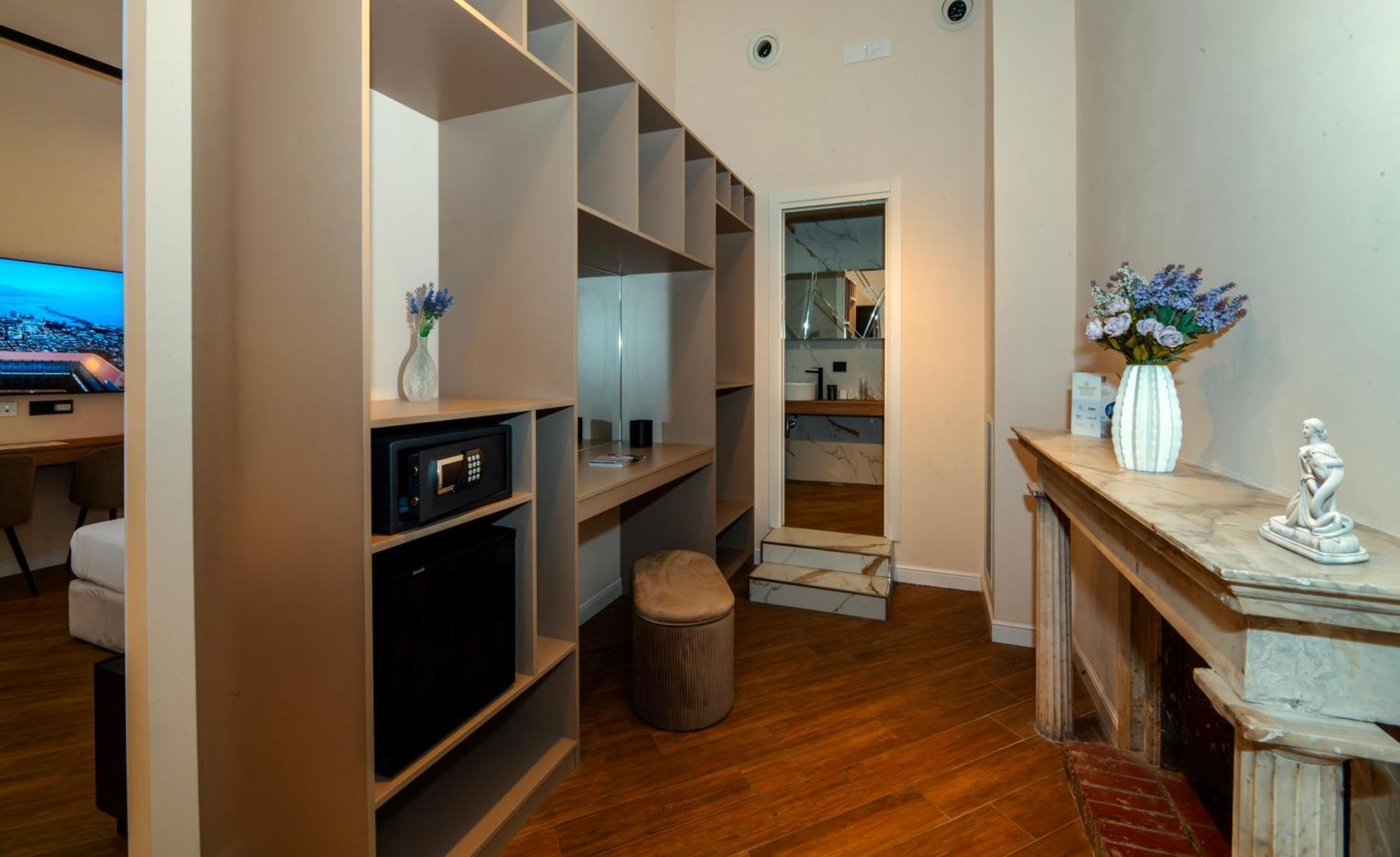 Maison Toledo Suites نابولي المظهر الخارجي الصورة