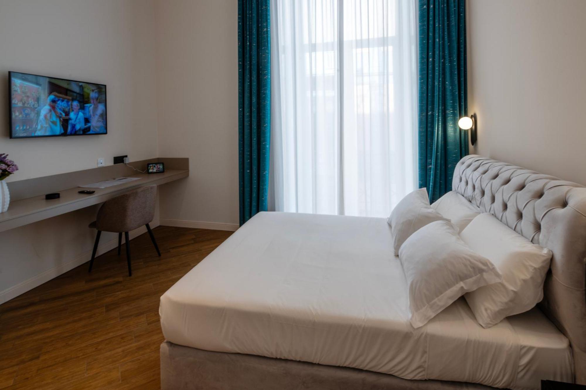 Maison Toledo Suites نابولي المظهر الخارجي الصورة